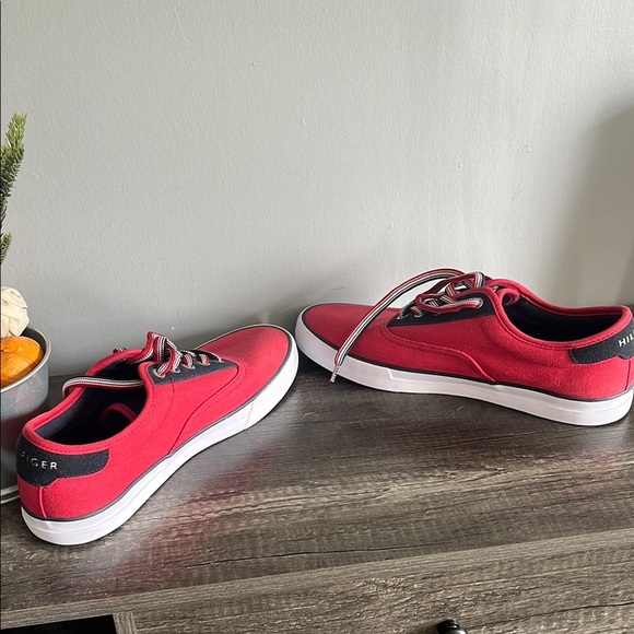Tommy Hilfiger Red and Black Sneakers 10 1/2 - Picture 5 of 6
